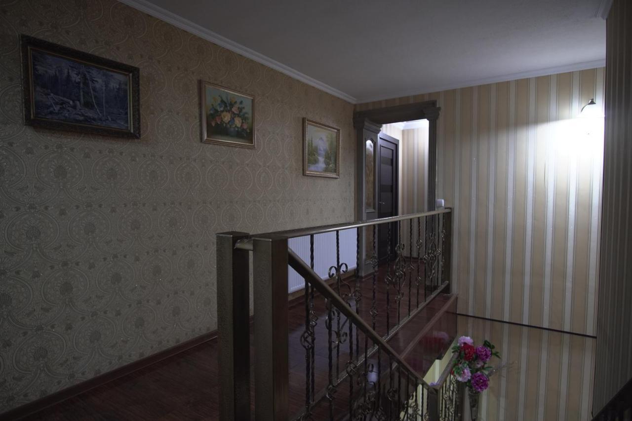 Lile Hotel Telavi Kültér fotó